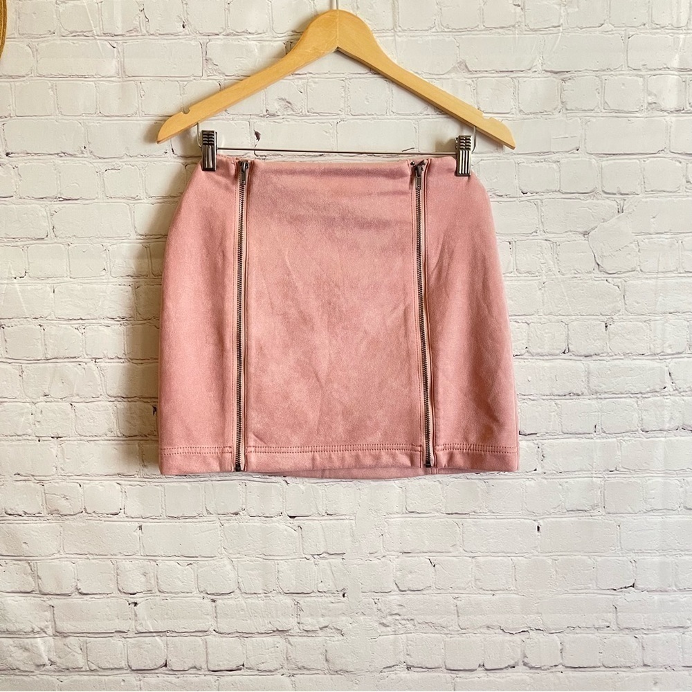 Tinseltown NWOT Faux Suede Skirt- Blush Pink